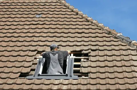 Pose de velux - Roquefeuil